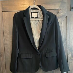 Black Structured Blazer with Notched Lapels